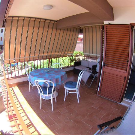 Sea Beach Taormina Apartment Летояни Екстериор снимка